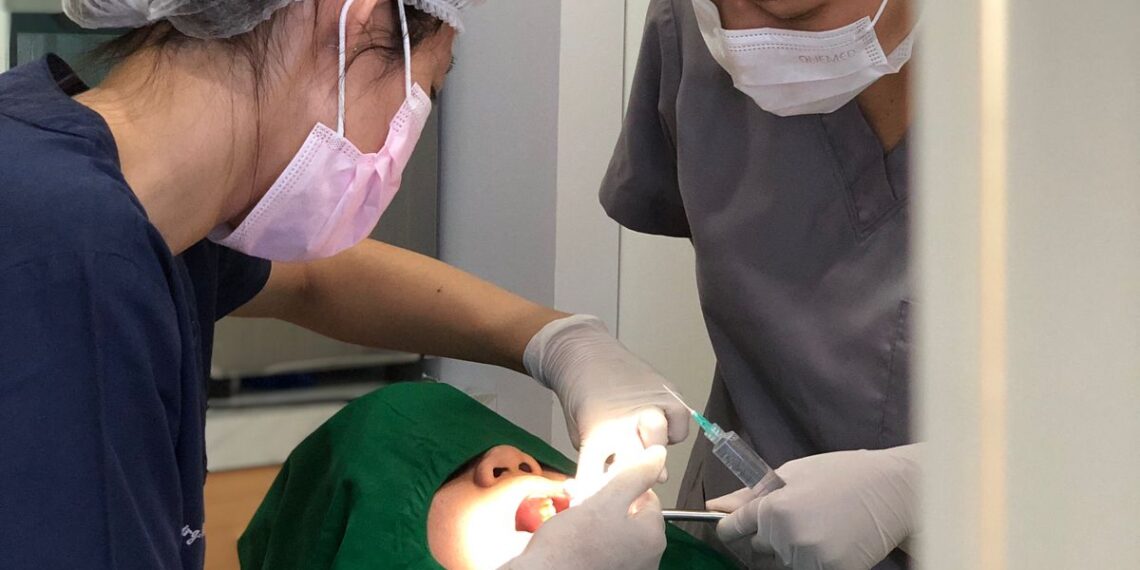 Prosedur dan Perawatan Setelah Pencabutan Gigi Bungsu