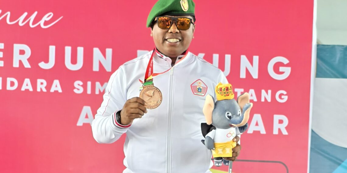 Prajurit Korem 083/Bdj Sabet Medali Terjun Payung  PON XXI Aceh-Sumut