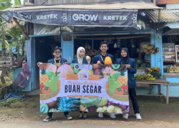 Mahasiswa Ilmu Ekonoimi FEB UB Bantu Brand dan Logo UMKM Desa Sumbertempur