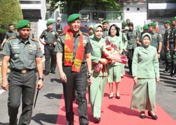 Mayjen Rudy Saladin Ingatkan Netralitas TNI kepada Prajurit Kodim Banyuwangi