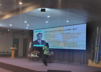 Menggali Peran AI dalam Pembaruan Kurikulum dan Manajemen Informasi