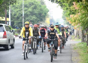 Jalin Kebersamaan, Danrem 083/Bdj Gowes Bareng Satuan Jajaran di Kota Malang
