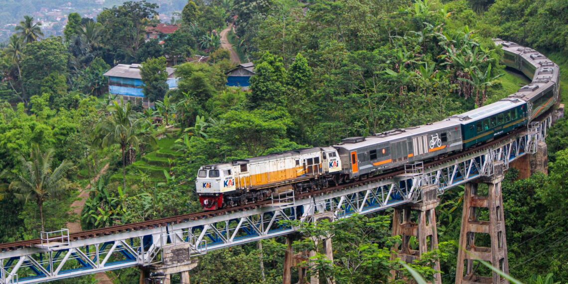 Tiket Kereta Api untuk Liburan Nataru Sudah Tersedia, Jangan Sampai Kehabisan!