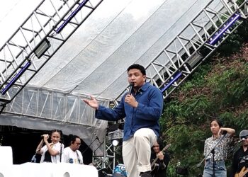 Dari Sal Priyadi hingga HIVI! Hangatkan Sunset di Kebun