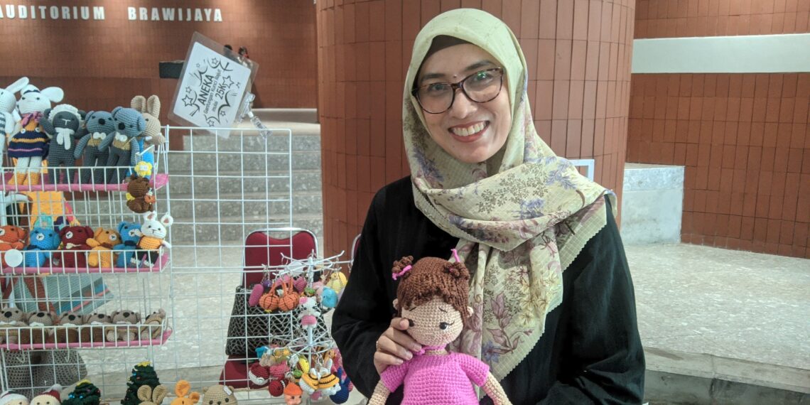 Produk Handmade, Rajutan Lucu dan Manik-Manik Karya Dini Danilla