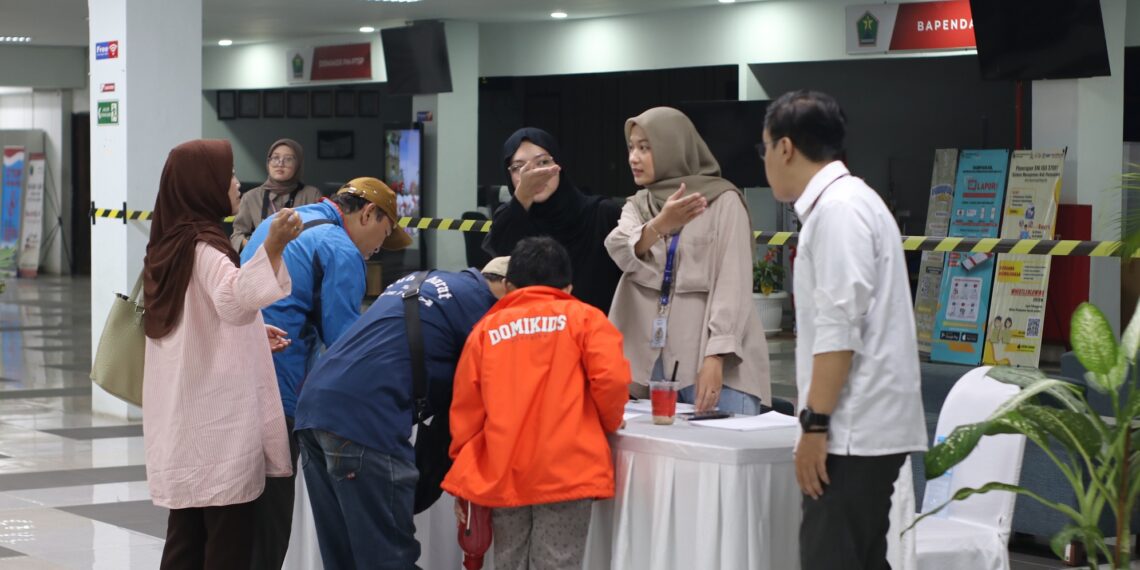 Mahasiswa UB Bagikan Pengalaman Jalani MSIB di Dukcapil Kota Malang
