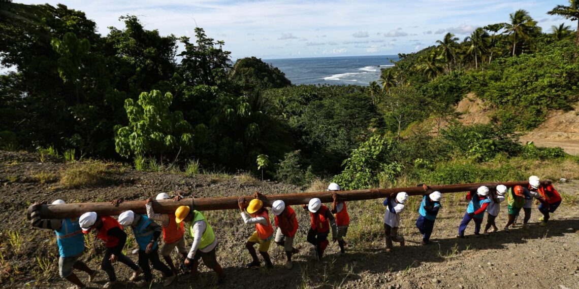 99,9% Desa Teraliri Listrik: PLN Wujudkan Pemerataan Energi