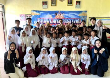 Gemar Makan Ikan: Edukasi Anak di Pulau Sepudi