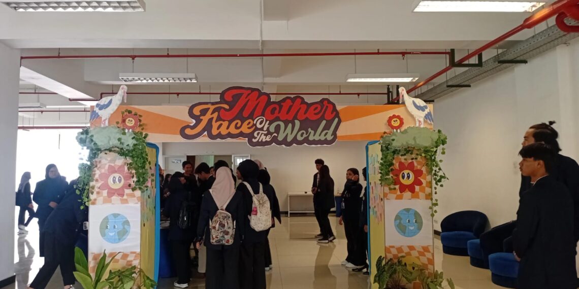 Unmer Malang Mengisahkan 130 Wajah Ibu di Balik Lensa