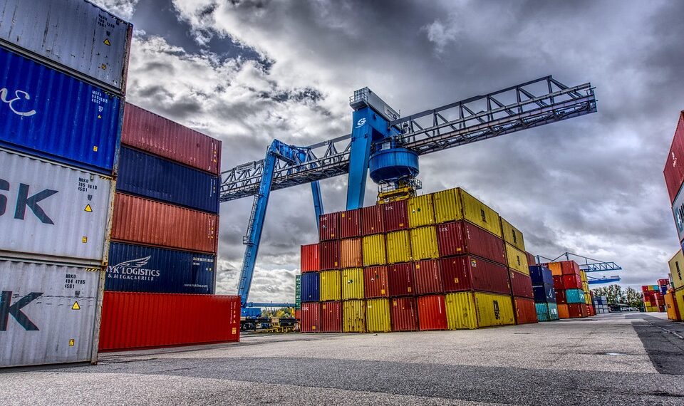 BPS : Impor Indonesia Naik 5,31% Sepanjang 2024