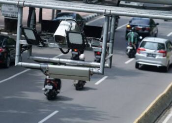 Inovasi Tilang: Polisi Kirim Surat via WhatsApp