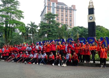 Budayakan Gaya Hidup Sehat, Fapet UB Gelar Latihan Jalan Nordik
