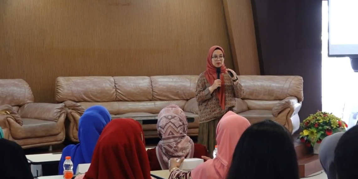 Pakar Dermatologi Beri Edukasi Mengupas Hoaks Kesehatan