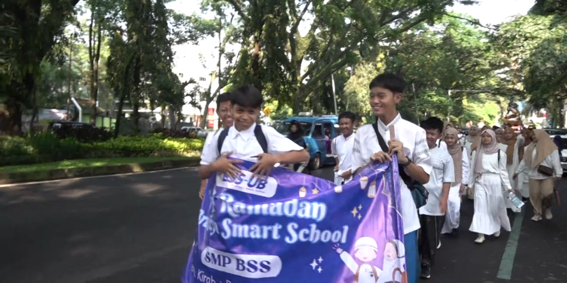 Kirab Ramadan BSS: Syiar dan Branding Pendidikan Berkarakter Religius