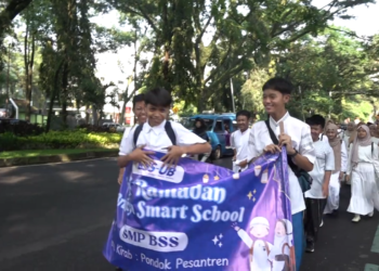 Kirab Ramadan BSS: Syiar dan Branding Pendidikan Berkarakter Religius