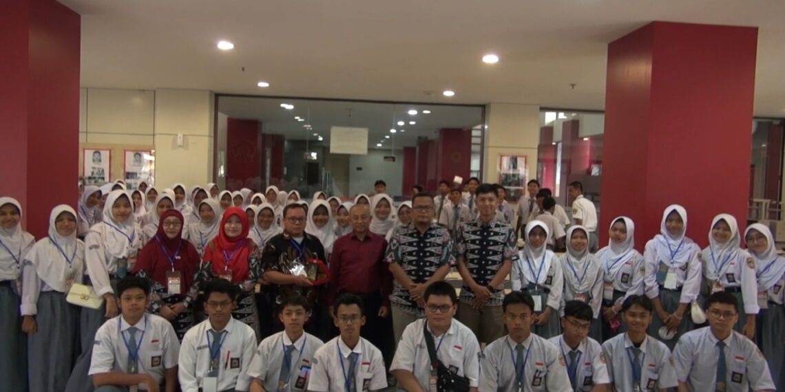 Tingkatkan Motivasi Belajar Siswa, SMAN 3 Cilegon Kunjungi UB