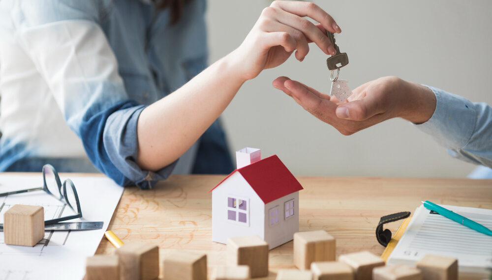 Gen Z Bisa Beli Rumah Meski Gaji UMR, Begini Caranya!