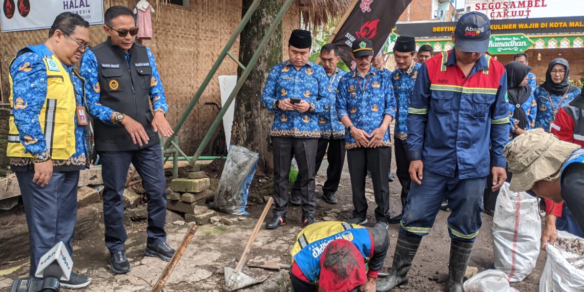 Penanganan Banjir Malang, Wali Kota Pantau Langsung Normalisasi Drainase