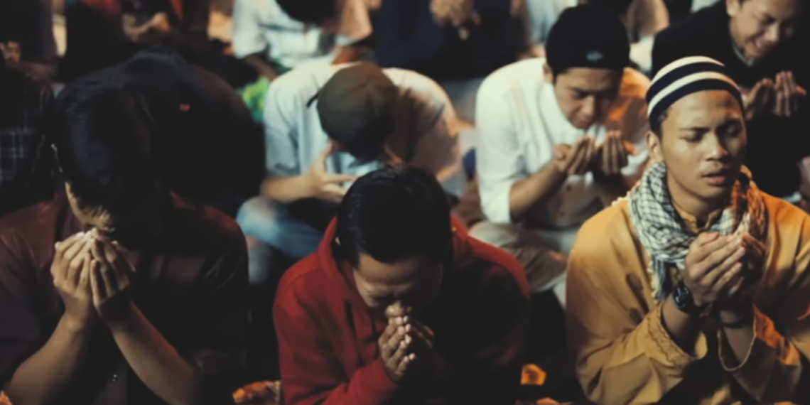 The Power Of Tawakkal : Mengundang Keajaiban & Menyembuhkan Luka Hati