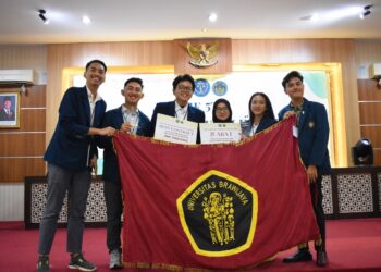 FH UB Sabet Juara dalam Contract Drafting and Negotiation Competition