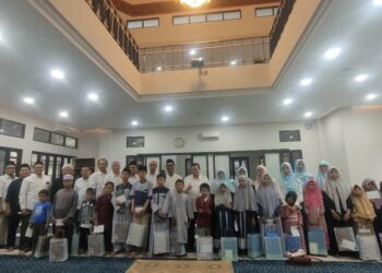 Wujud Rasa Syukur, FT UB Berikan Santunan Anak Yatim