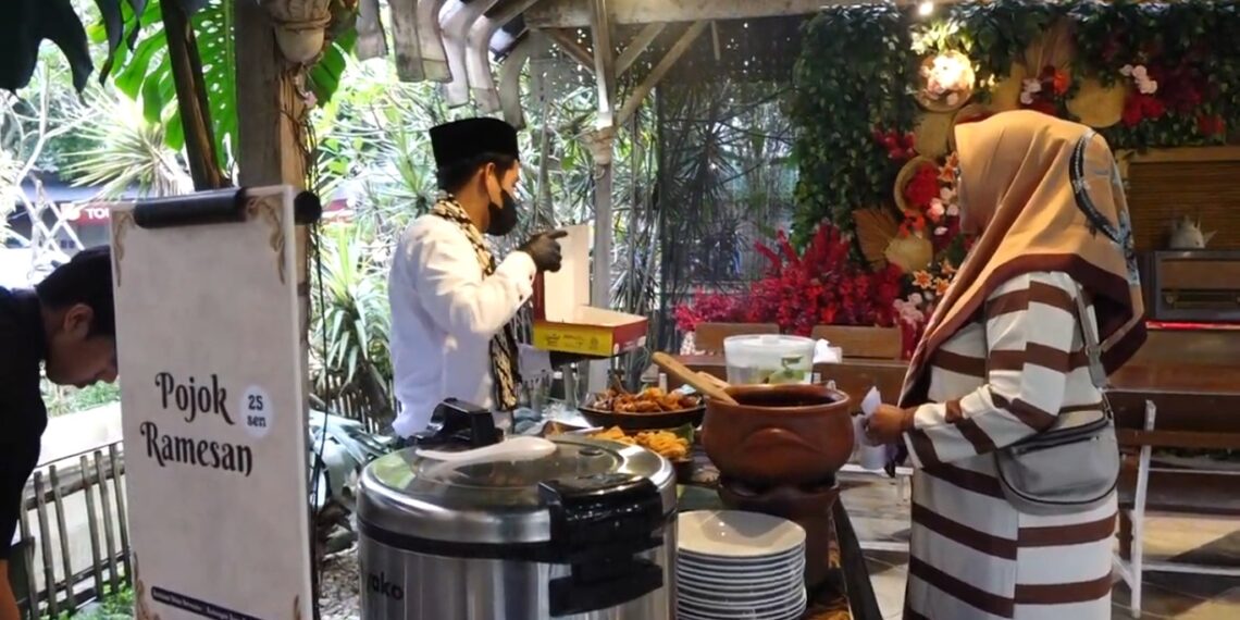 Sambat Luwe Hadirkan Bazar Ramadan Tempo Dulu