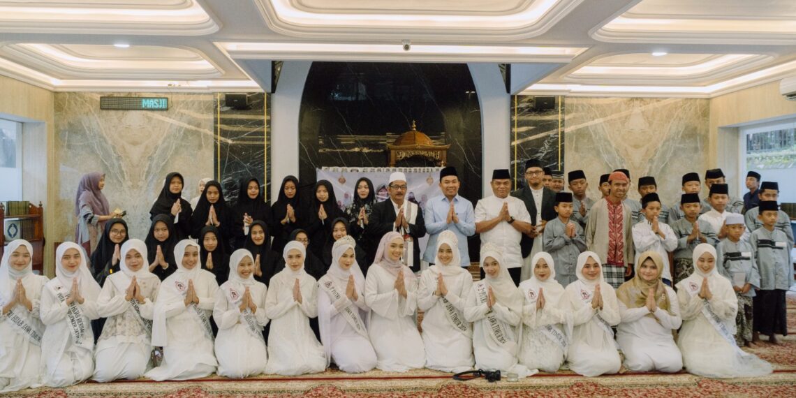 Putri Hijab Jatim Berbagi Kebahagiaan Melalui Kajian dan Santunan