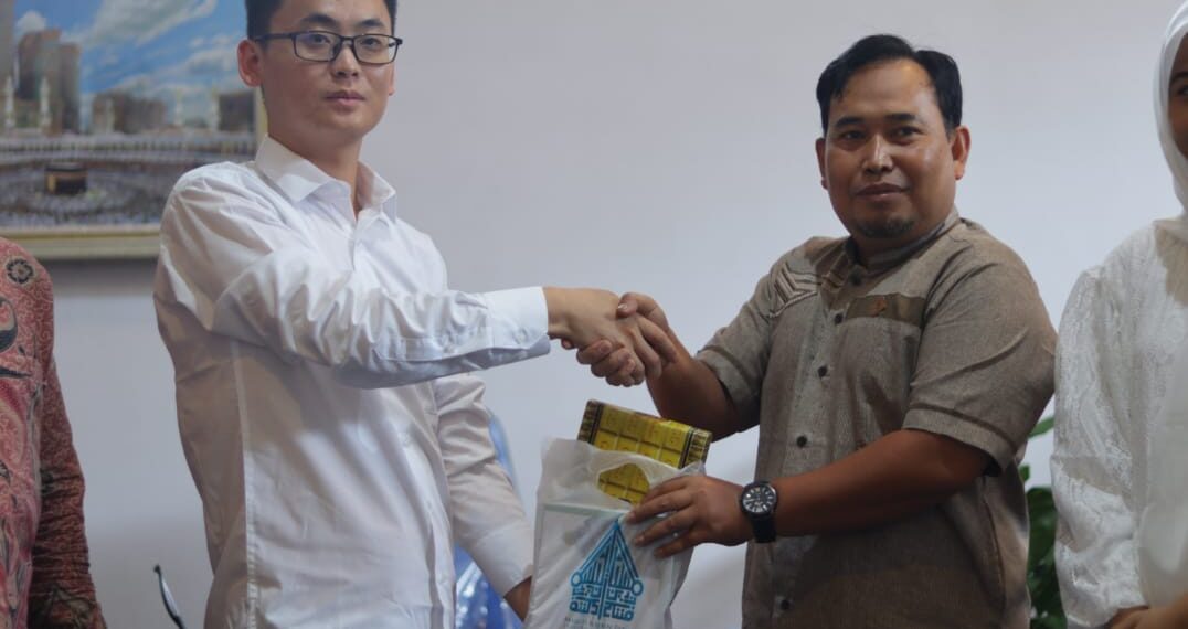 Mualaf Center Masjid Raden Patah Bimbing Syahadat Engineering China