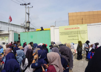Gelombang PHK Massal, 5 Pabrik Besar Tutup di Awal 2025