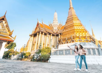 Paket Tour 3 Negara Lebaran dengan 7 Days 2025