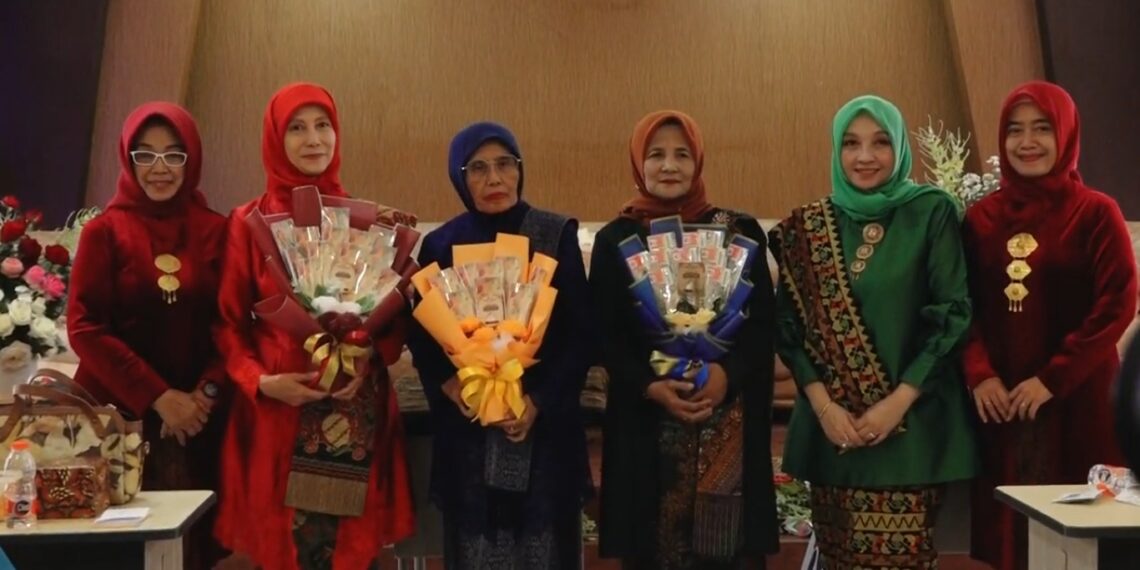 DWP FH UB Dorong Perempuan Kartini Modern Indonesia