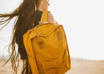 Tas Kuliah Kekinian: Awet, Gaya, Aktivitas Lancar!