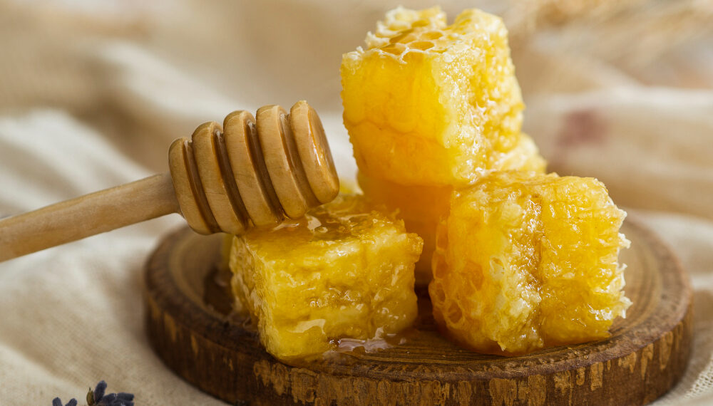 7 Manfaat Minum Madu Setiap Hari yang Jarang Diketahui