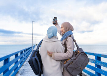 Backpacking Halal: Liburan Hemat Bernilai Ibadah