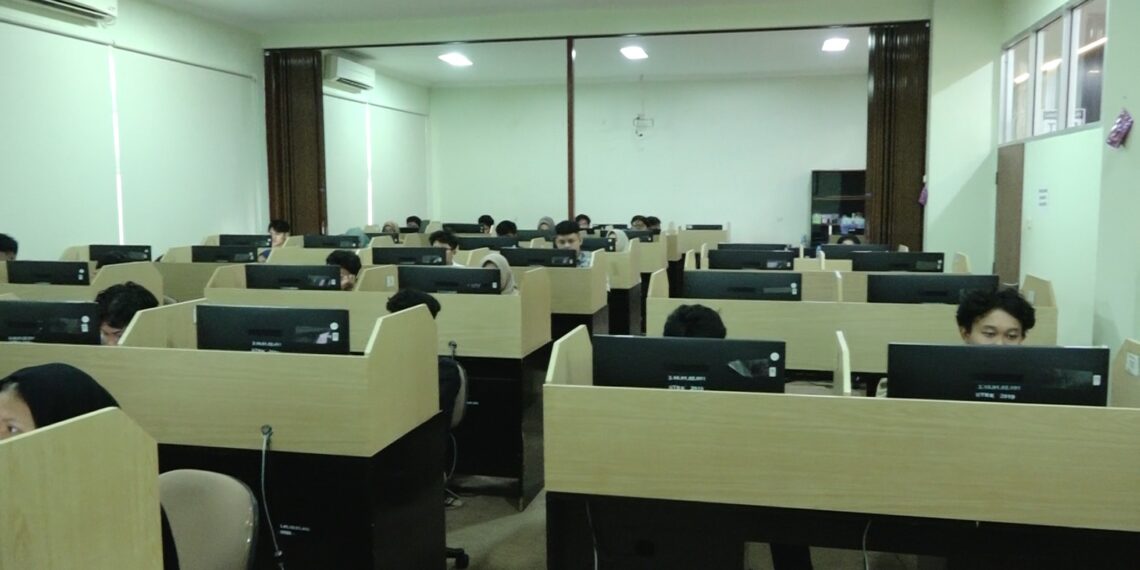 UTBK 2025 di UB Lancar, dengan Tingkat Kehadiran 97%