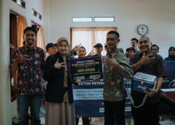 Cegah PMK, FKH UB Salurkan 500 Dosis Vaksin untuk Peternak Sapi Malang Raya