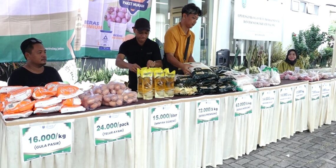 Kendalikan Inflasi Disperindag Gelar Pasar Murah