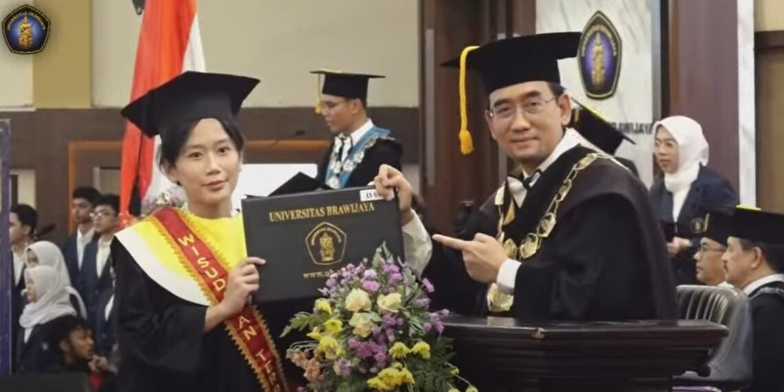 Lulus Sarjana Usia 20 Hingga Magister 340 Hari Warnai Wisuda UB Periode -12