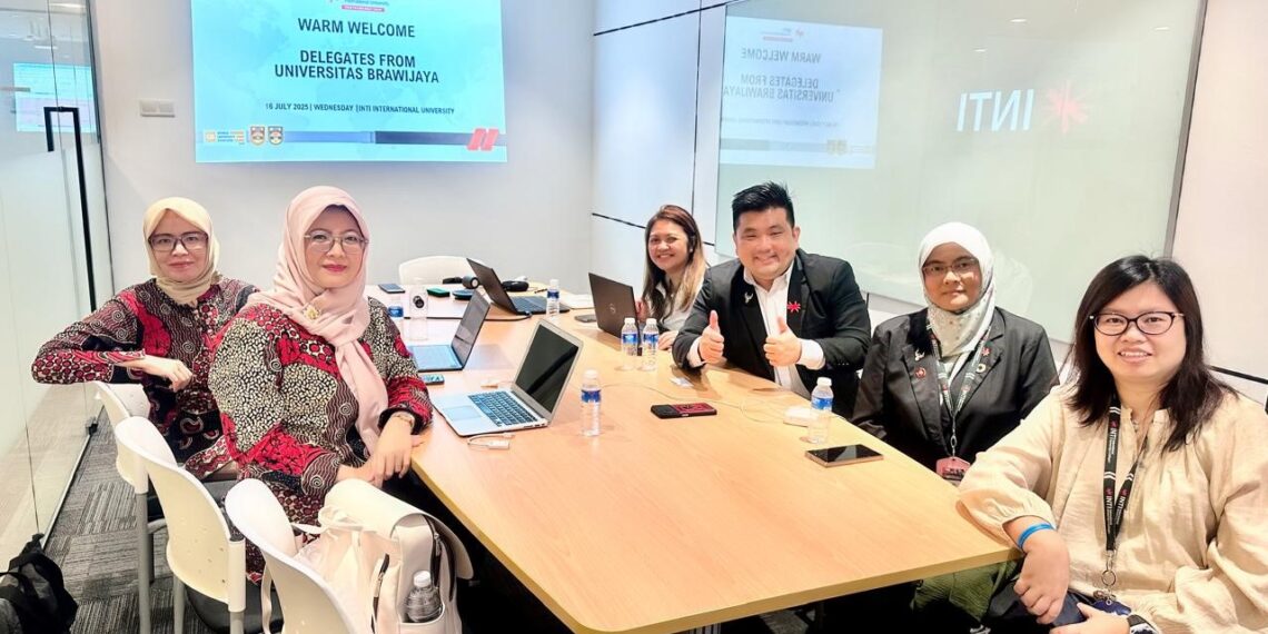 Perkuat Jejaring Akademik, FIA UB Kunjungan ke Tiga Universitas Malaysia