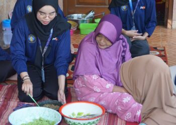Mahasiswa UB Kembangkan Abon Belimbing, Dorong Ekonomi Desa