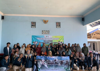 Mahasiswa PSDKU UB Kediri Latih PKK Sepawon Olah Produk Susu Segar