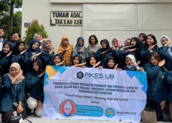 Mahasiswa Keperawatan UB Bawa Semangat Empati ke Panti Lansia