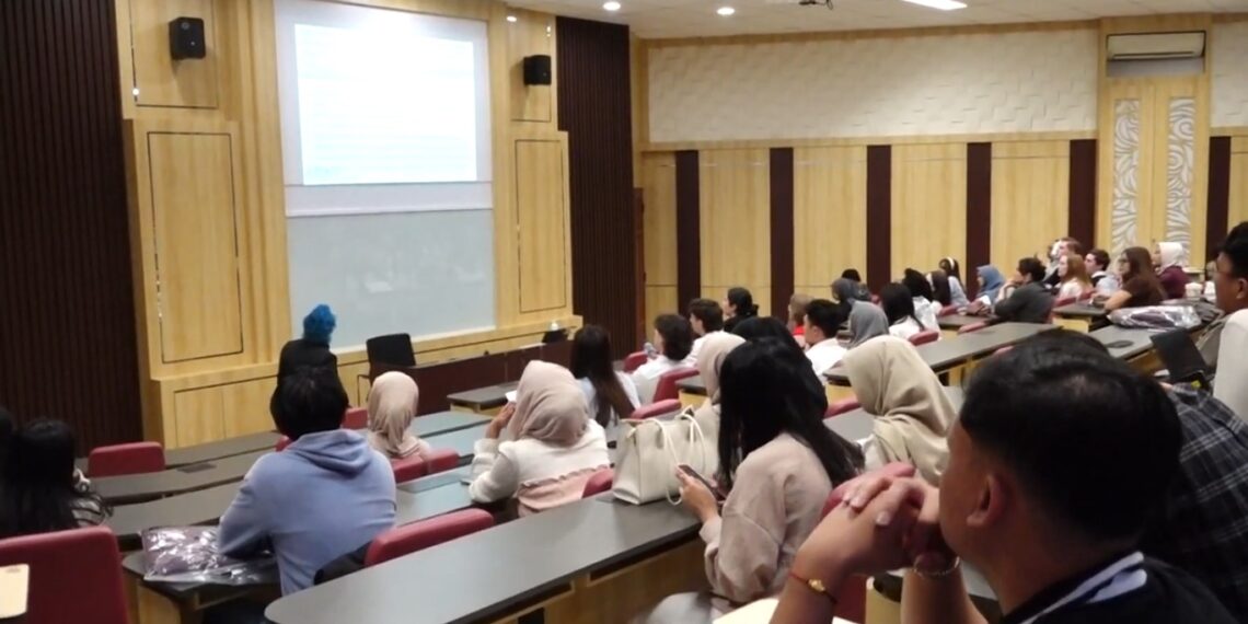 FH UB Bahas Bahaya AI Menyesatkan Manusia