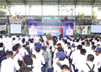 MPLS Ramah SMKN 12 Malang Tekankan Karakter
