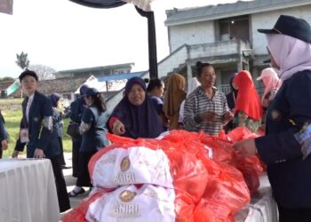 Pasar Murah Aniri FK UB Diserbu Warga Ngabab