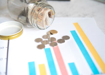 Risiko Keuangan di Indonesia Meningkat, Generasi Produktif Jadi Penentu