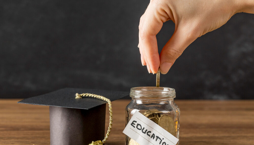 Pengeluaran Pendidikan Tekan Minat Menabung Warga Pada Pertengahan 2025