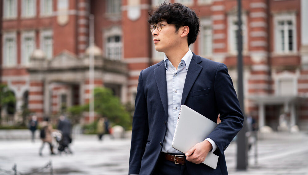 Sigma Male: Misterius, Mandiri, dan Berpengaruh