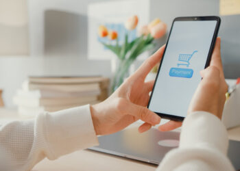 Sedih? Klik ‘Add to Cart’: Efek Psikologis Retail Therapy