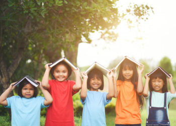 Tips Siapkan Masa Depan Anak di Tengah Inflasi